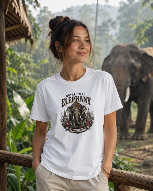 Royal Thai Elephant T-Shirt Lifestyle Mockup – Wild Boys Streetwear im Elefanten-Sanctuary