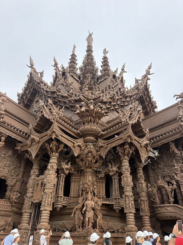 Sanctuary of Truth Pattaya: Das größte Holzschloss der Welt
