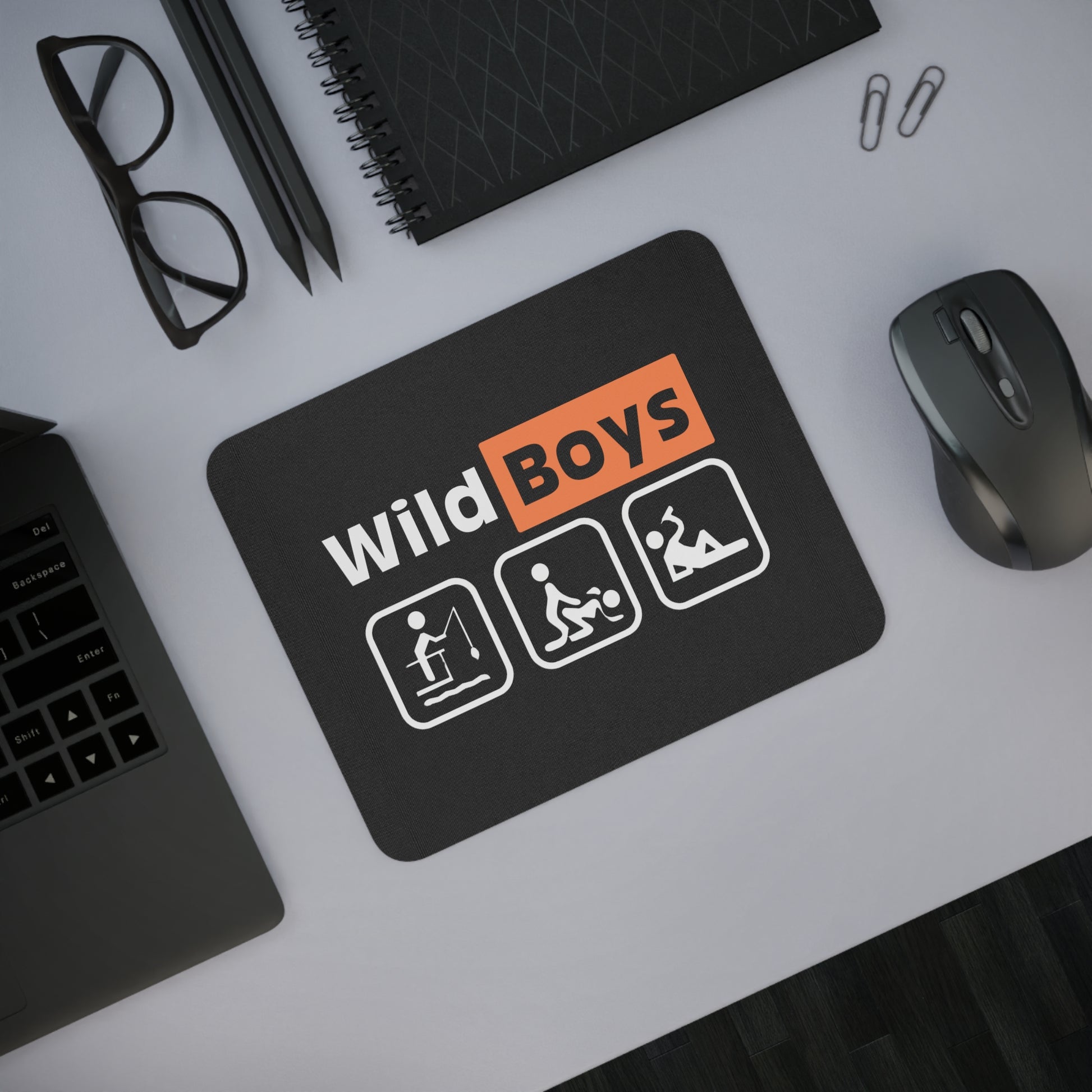 Desk Mouse Pad – T-Shirt Frontansicht