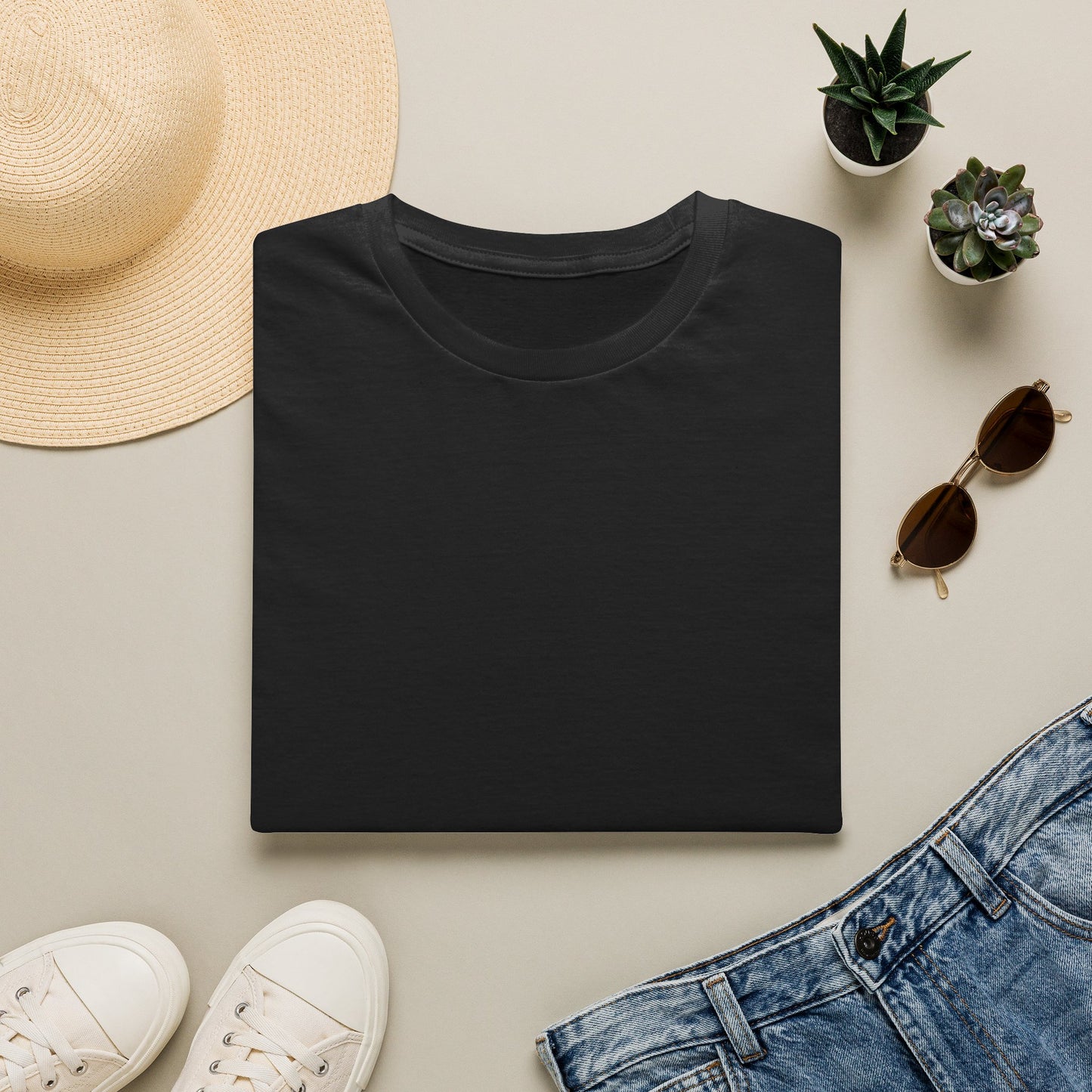 Burn The Kanji T-Shirt schwarz gefaltet — Unisex Streetwear Flatlay