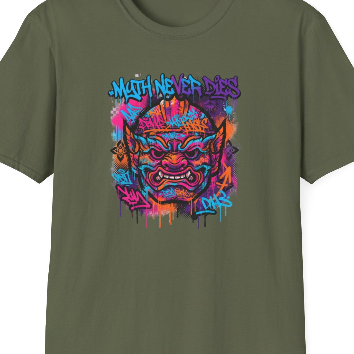 Military Green Graffiti Oni Maske T-Shirt – Design Nahaufnahme
