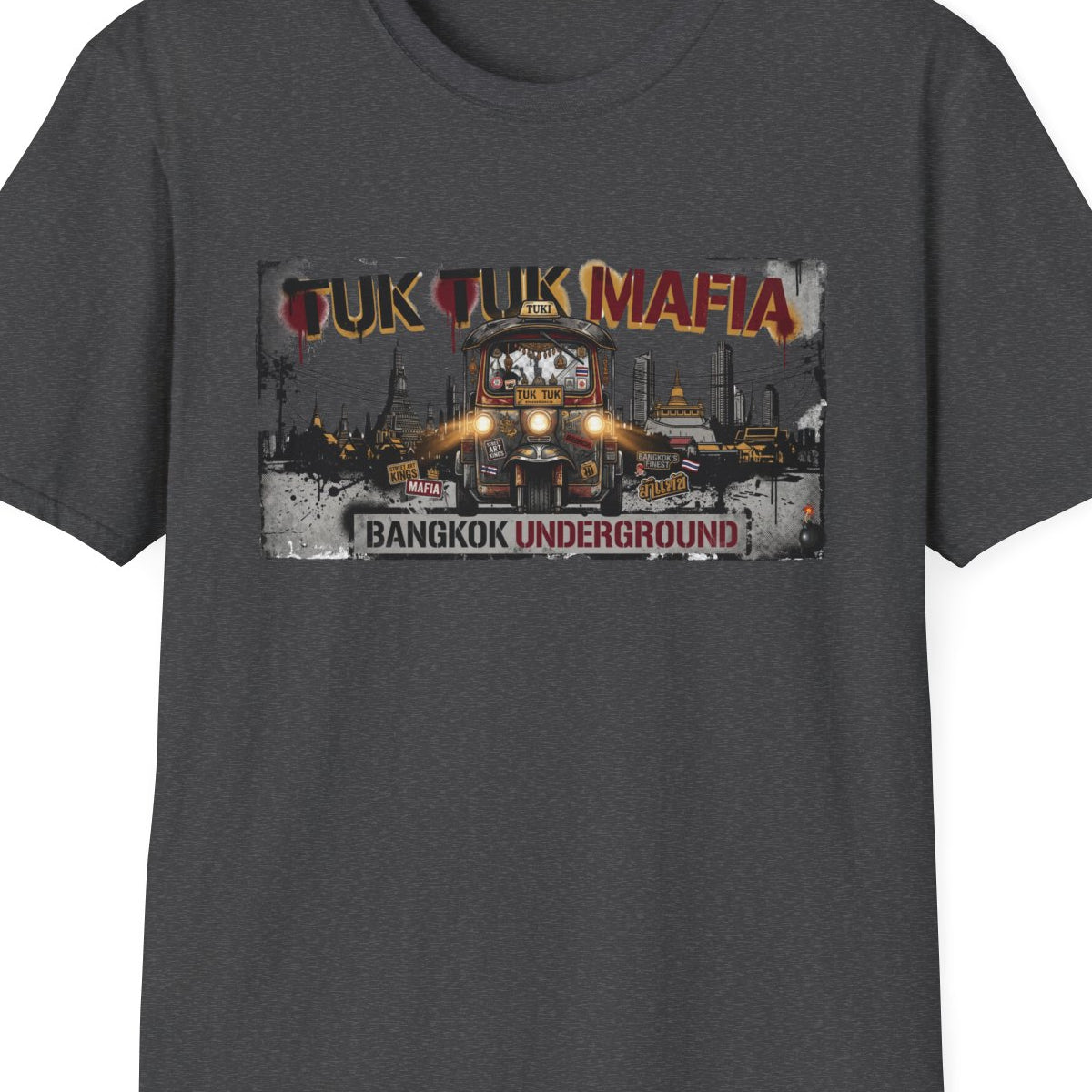 Tuk Tuk Mafia T-Shirt — Bangkok Underground Streetwear – T-Shirt Ansicht 7 – Design Nahaufnahme