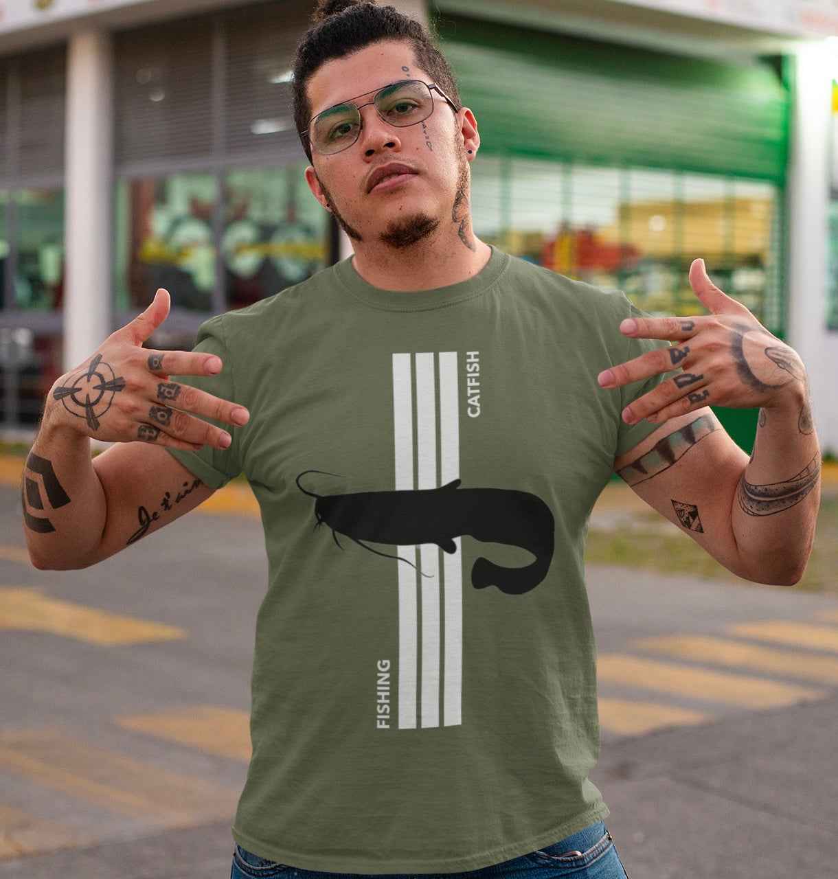 FISHING CATFISH T-Shirt für Männer, Frauen & Diverse