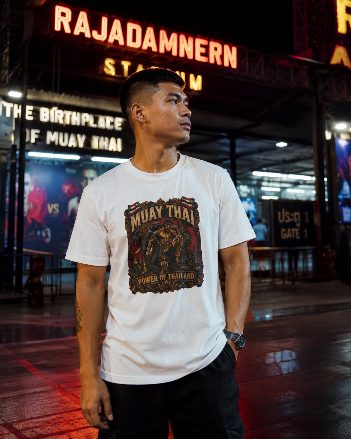 Muay Thai Born to Fight T-Shirt Lifestyle Mockup – Wild Boys Streetwear am Rajadamnern Stadium