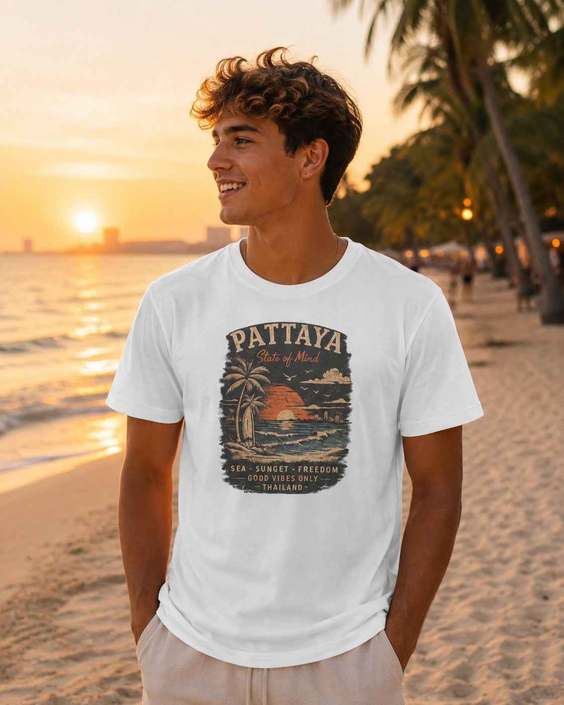 Pattaya State of Mind T-Shirt — Thailand Vintage Beach Sunset Graphic Tee | Reise Geschenk