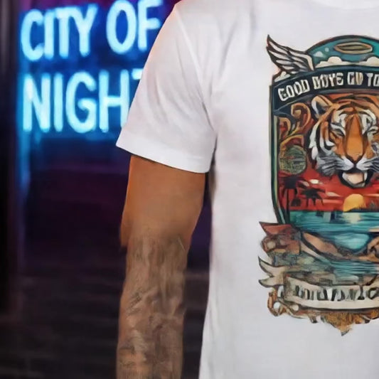 Bad Boys Pattaya T-Shirt — Good Boys Go To Heaven Tiger Thailand Streetwear Graphic Tee | Reise Geschenk