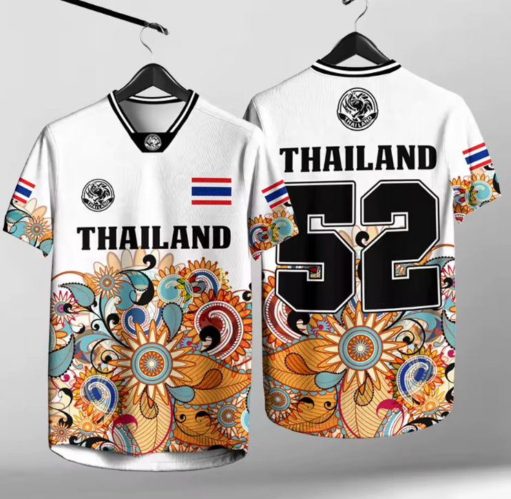 Thailand Trikot Nr. 52 in Weiß, Vorder- und Rückseite mit buntem Ornamentmuster